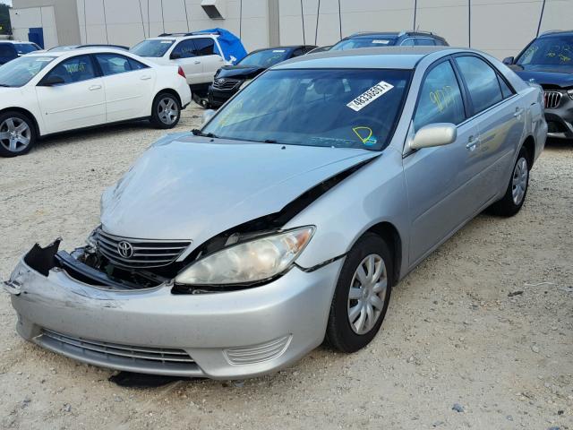 4T1BE30K46U152096 - 2006 TOYOTA CAMRY LE SILVER photo 2
