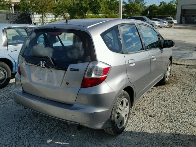 JHMGE8H29AC001294 - 2010 HONDA FIT GRAY photo 4