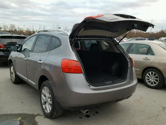 JN8AS5MV1DW132631 - 2013 NISSAN ROGUE S GRAY photo 3