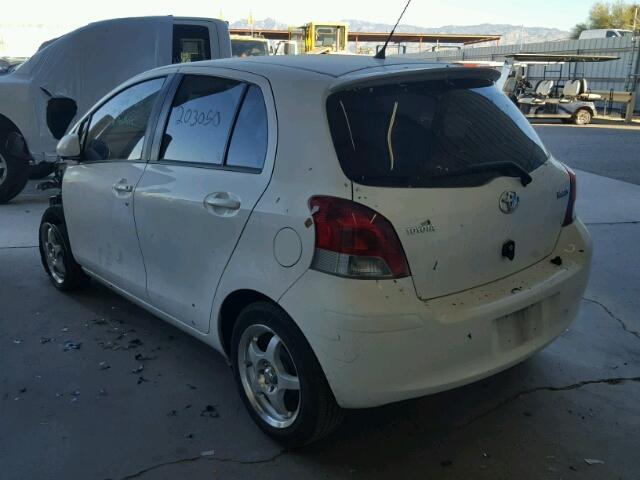 JTDKT903795261754 - 2009 TOYOTA YARIS WHITE photo 3