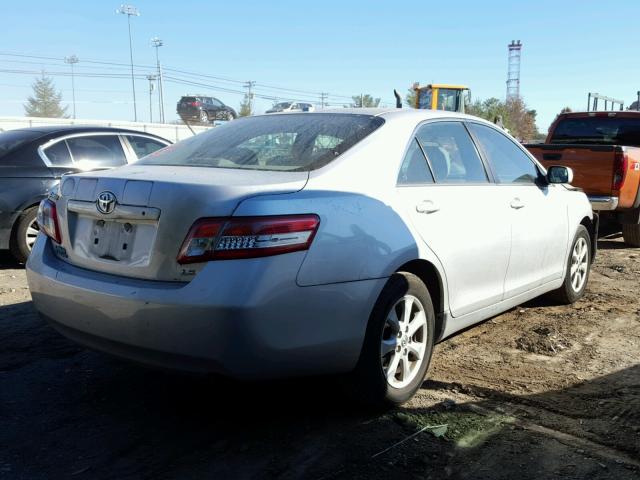 4T1BF3EK4BU219876 - 2011 TOYOTA CAMRY BASE SILVER photo 4