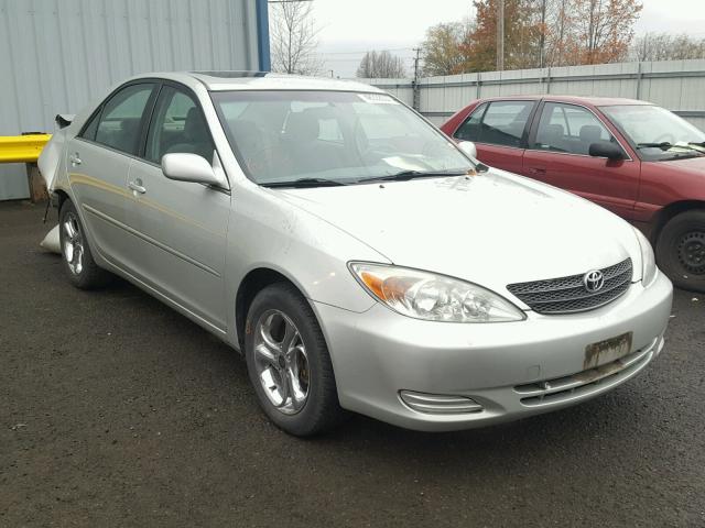 JTDBE32K530187766 - 2003 TOYOTA CAMRY LE SILVER photo 1