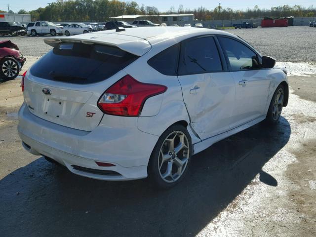 1FADP3L9XEL436195 - 2014 FORD FOCUS ST WHITE photo 4