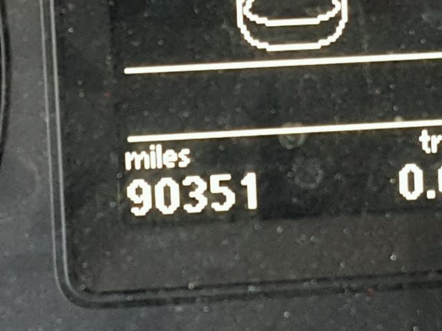 WVWBA7AH6BV000562 - 2011 VOLKSWAGEN EOS KOMFOR SILVER photo 8