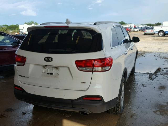 5XYPG4A37GG055656 - 2016 KIA SORENTO LX WHITE photo 4