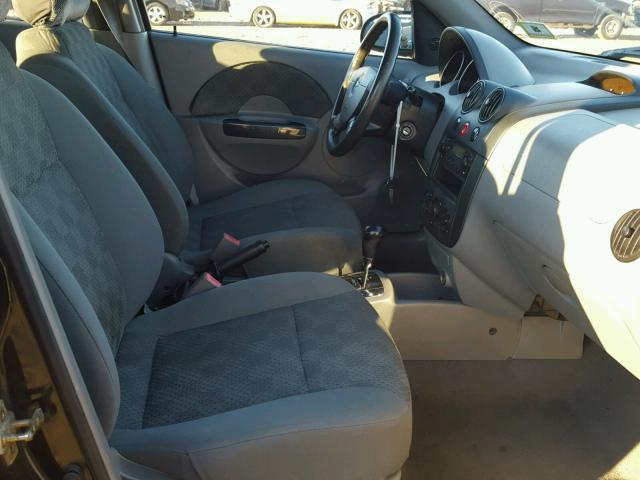 KL1TD626X5B358053 - 2005 CHEVROLET AVEO BASE BLACK photo 5