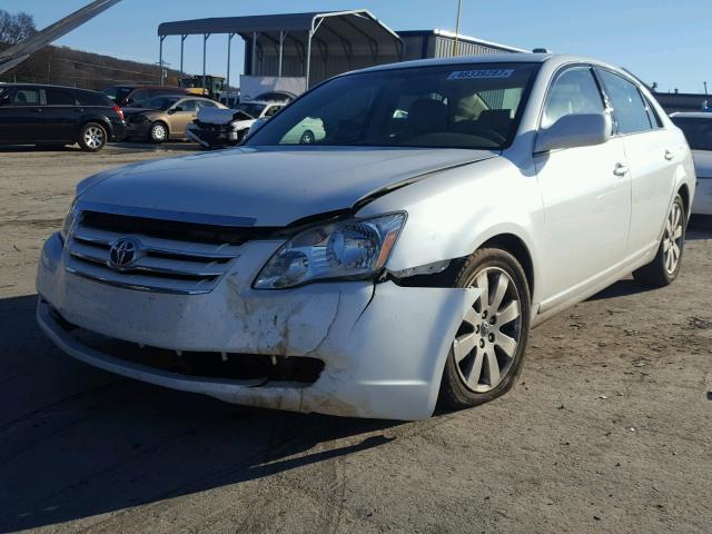 4T1BK36B36U088441 - 2006 TOYOTA AVALON XL WHITE photo 2