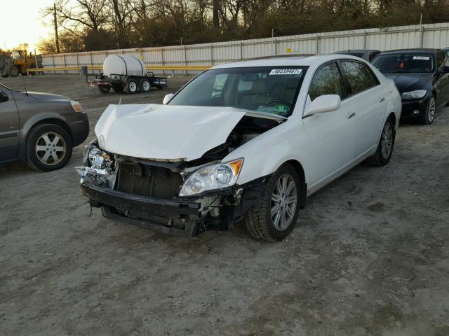 4T1BK36B78U310207 - 2008 TOYOTA AVALON XL WHITE photo 2