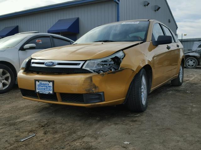 1FAHP35N49W131016 - 2009 FORD FOCUS SE GOLD photo 2