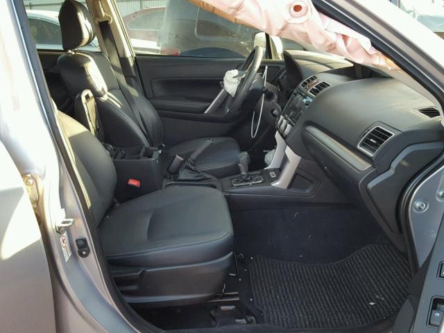 JF2SJAXC3GH563147 - 2016 SUBARU FORESTER 2 SILVER photo 5