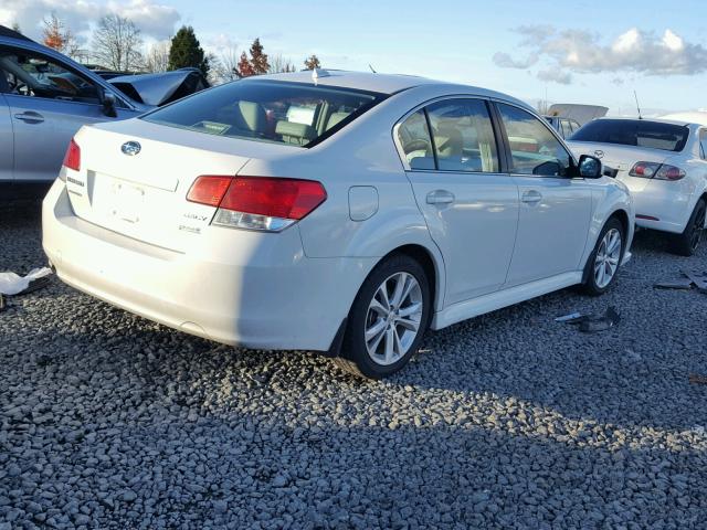 4S3BMBK67D3015156 - 2013 SUBARU LEGACY 2.5 WHITE photo 4