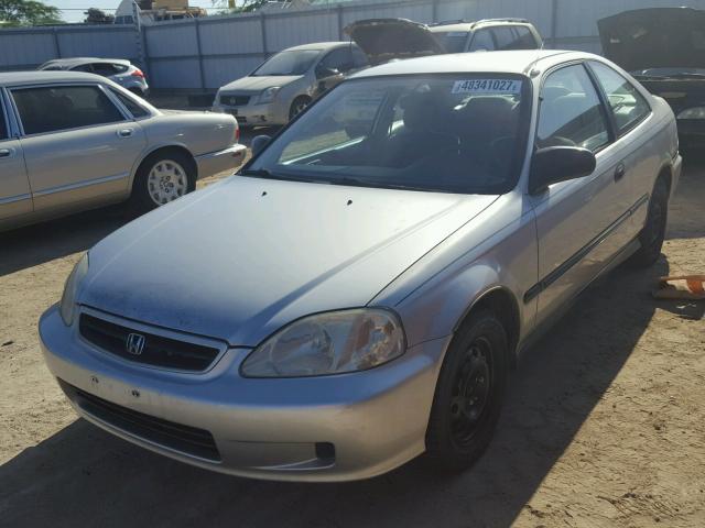 1HGEJ6128YL081699 - 2000 HONDA CIVIC DX SILVER photo 2