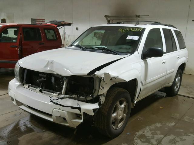 1GNDT13S362309199 - 2006 CHEVROLET TRAILBLAZE WHITE photo 2