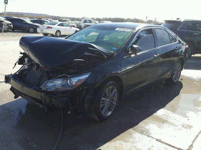 4T1BF1FK6GU198250 - 2016 TOYOTA CAMRY LE შავი ფოტო 2