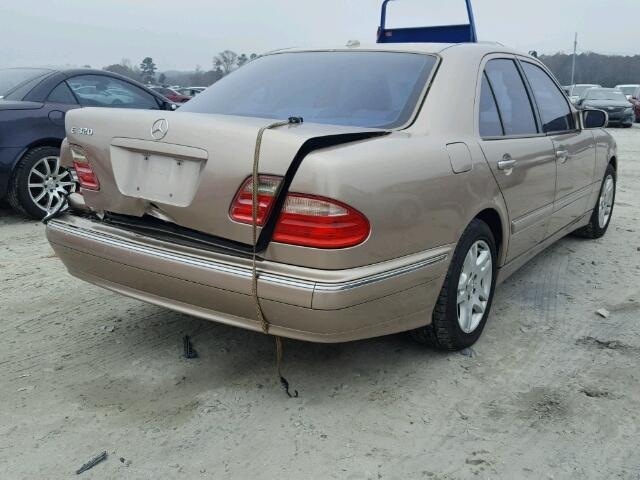 WDBJF65JXYB070305 - 2000 MERCEDES-BENZ E 320 GOLD photo 4