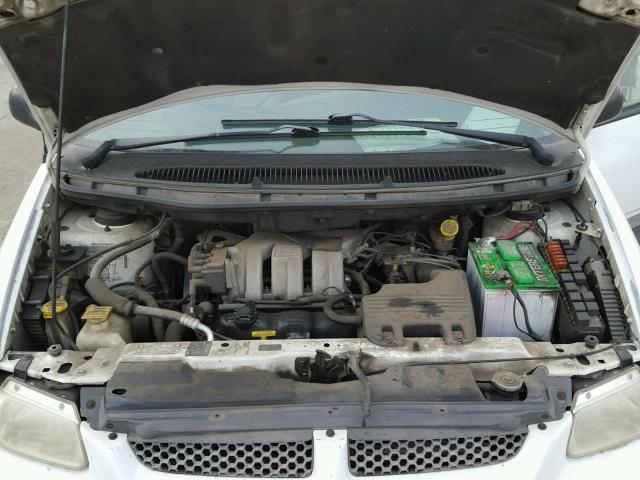 1B4GP54L8XB612017 - 1999 DODGE GRAND CARA WHITE photo 7