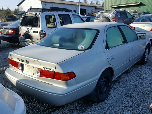 4T1BG22K4YU680466 - 2000 TOYOTA CAMRY CE SILVER photo 4