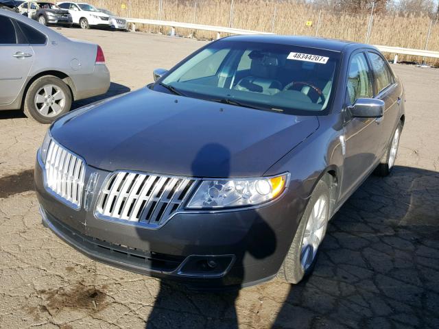 3LNHL2GC0AR609348 - 2010 LINCOLN MKZ ნაცრისფერი ფოტო 2