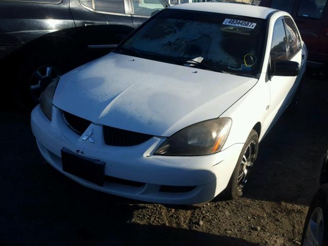 JA3AJ26E64U068803 - 2004 MITSUBISHI LANCER ES WHITE photo 2