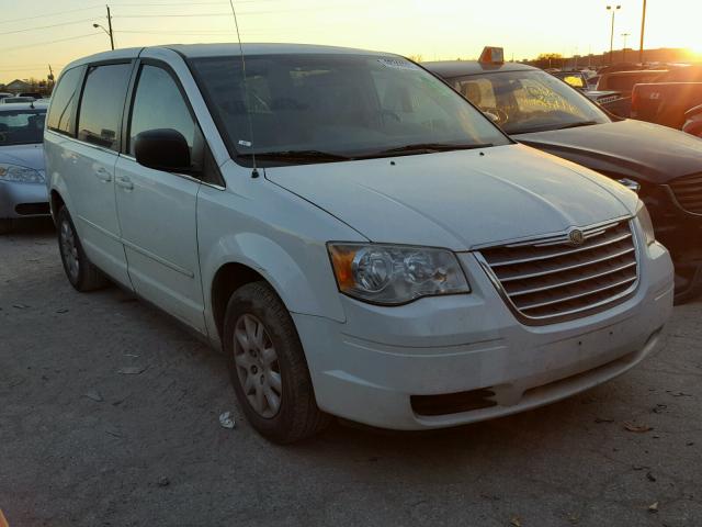 2A8HR44E19R549076 - 2009 CHRYSLER TOWN & COU WHITE photo 1