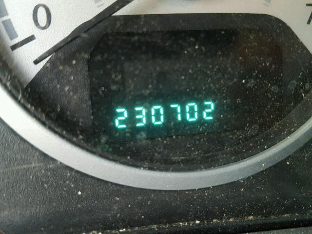 2A8HR44E19R549076 - 2009 CHRYSLER TOWN & COU WHITE photo 8