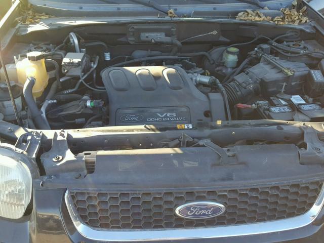 1FMCU04112KC61001 - 2002 FORD ESCAPE XLT BLACK photo 7