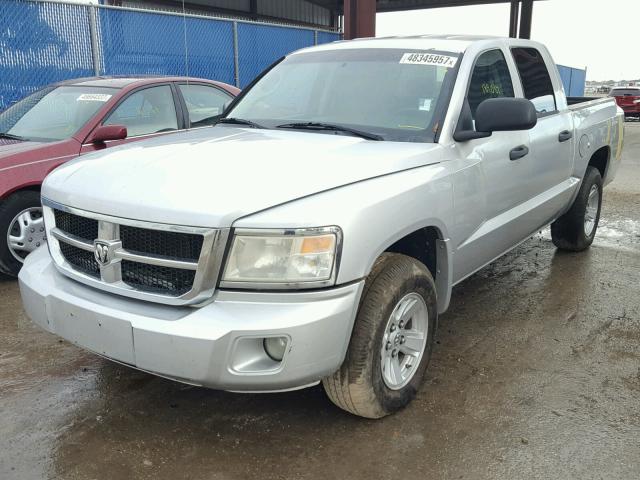 1D7HE48N48S563957 - 2008 DODGE DAKOTA QUA SILVER photo 2