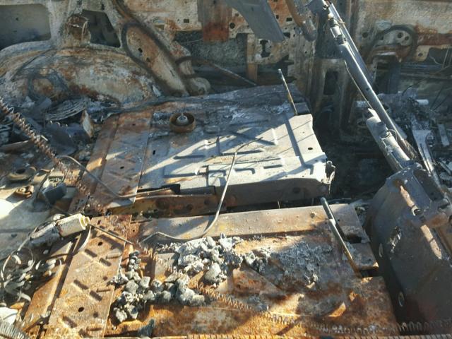 5GAET13M952187723 - 2005 BUICK RAINIER CX BURN photo 6