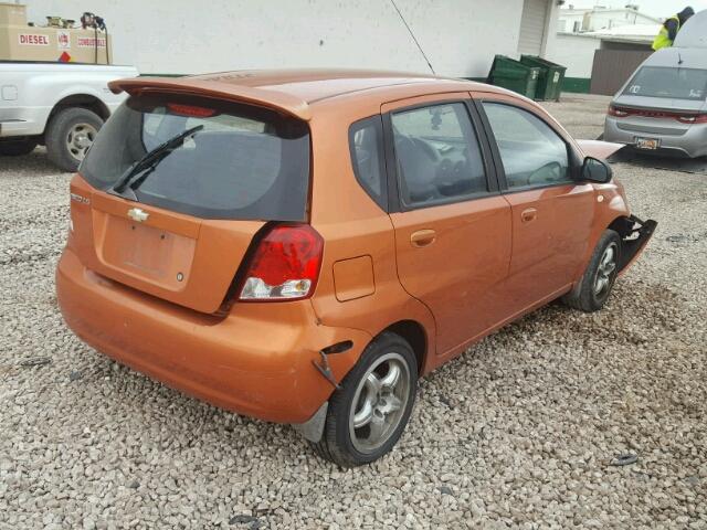 KL1TD626X5B452949 - 2005 CHEVROLET AVEO BASE ORANGE photo 4