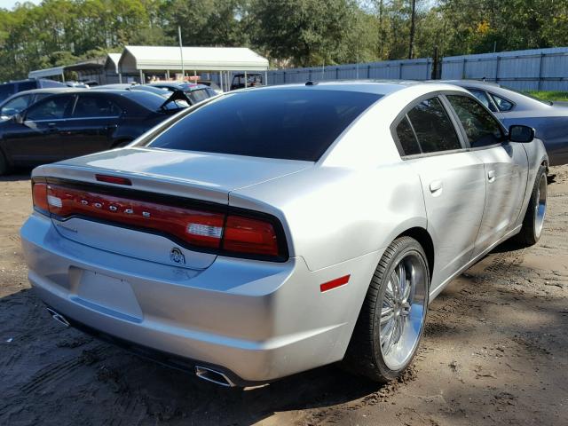 2C3CDXBG0CH203639 - 2012 DODGE CHARGER SE SILVER photo 4