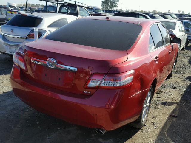 4T4BF3EK6BR206102 - 2011 TOYOTA CAMRY XLE RED photo 4