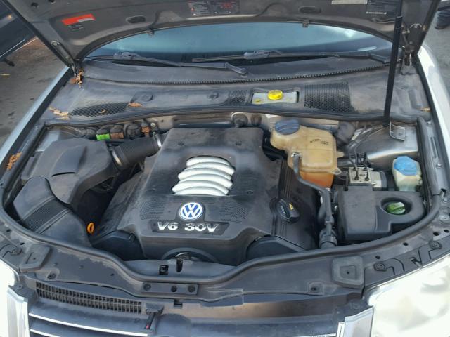 WVWYH63B12E169462 - 2002 VOLKSWAGEN PASSAT GLX GRAY photo 7