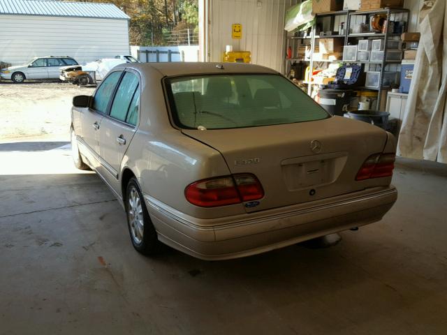 WDBJF65J71B213247 - 2001 MERCEDES-BENZ E 320 SILVER photo 3