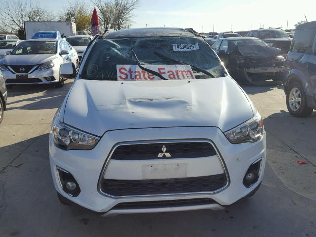 4A4AP4AU4EE003883 - 2014 MITSUBISHI OUTLANDER WHITE photo 9