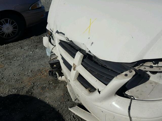 2D8GP44L95R190000 - 2005 DODGE GRAND CARA WHITE photo 9