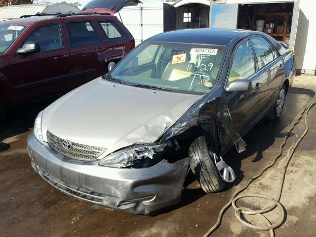 4T1BE32K14U919087 - 2004 TOYOTA CAMRY LE CHARCOAL photo 2