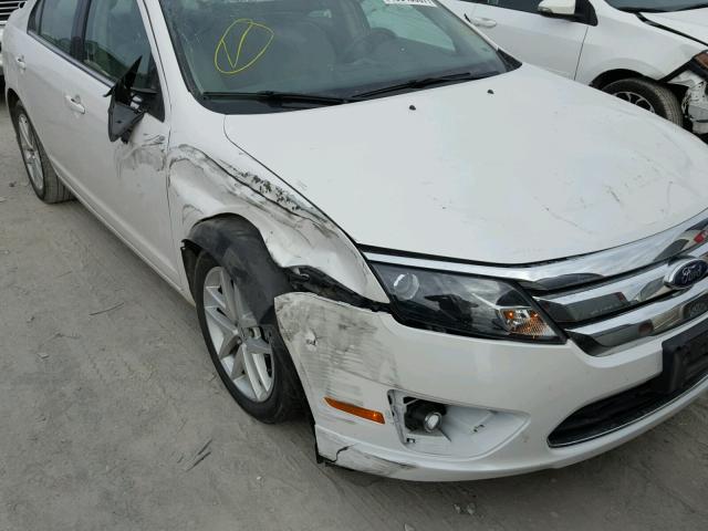 3FAHP0JAXBR232491 - 2011 FORD FUSION SEL WHITE photo 9