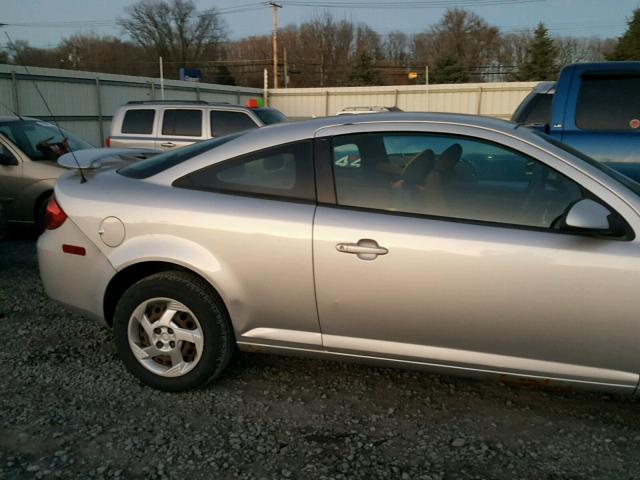 1G2AL15F377282283 - 2007 PONTIAC G5 SILVER photo 9