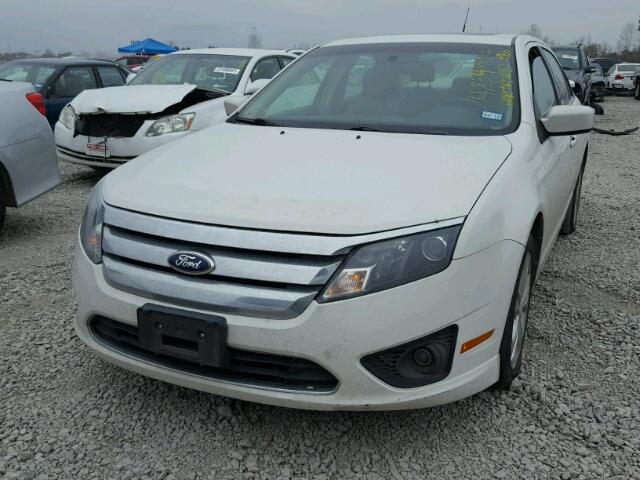 3FAHP0HAXCR436232 - 2012 FORD FUSION SE WHITE photo 2