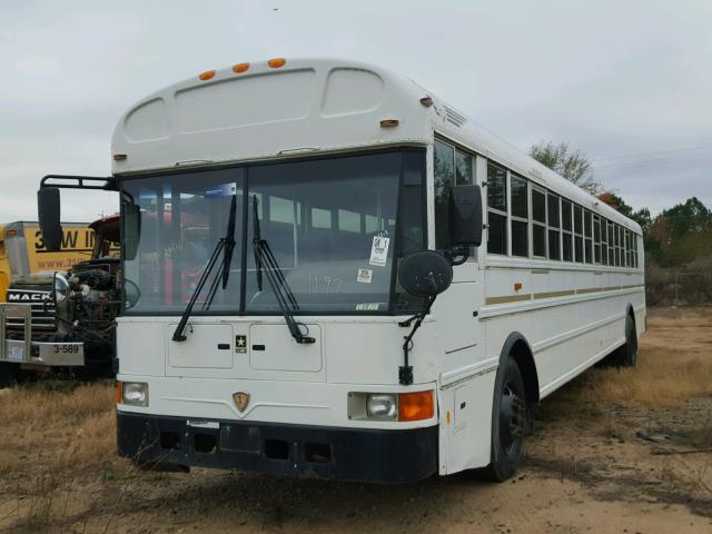 4DRBXAAN79A652427 - 2009 IC CORPORATION 3000 RE WHITE photo 2