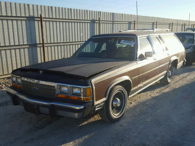 2FABP79F9JX152825 - 1988 FORD CROWN VICT TWO TONE photo 2