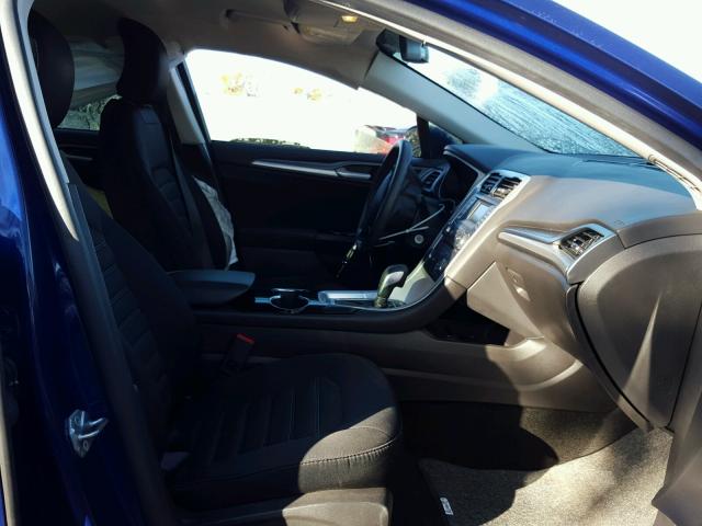 3FA6P0H76FR177982 - 2015 FORD FUSION SE BLUE photo 5