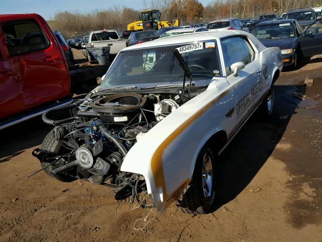 3J57U2M199590 - 1972 OLDSMOBILE HURST WHITE photo 2