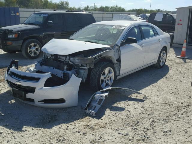 1G1ZA5EU7BF341983 - 2011 CHEVROLET MALIBU LS WHITE photo 2