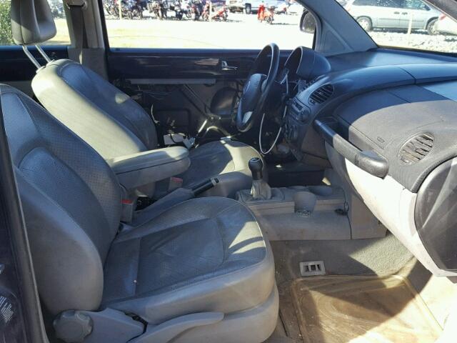 3VWCA21C8YM496489 - 2000 VOLKSWAGEN NEW BEETLE 蓝色 照片 5