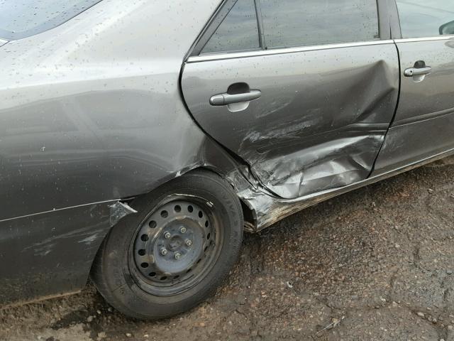 JTDBE32K330167225 - 2003 TOYOTA CAMRY LE GRAY photo 9