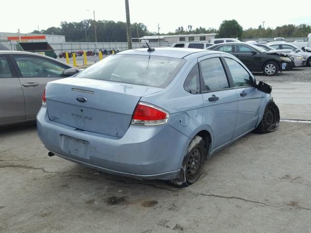 1FAHP34N78W138171 - 2008 FORD FOCUS S/SE BLUE photo 4