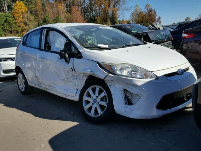 3FADP4EJ9BM225383 - 2011 FORD FIESTA SE WHITE photo 1