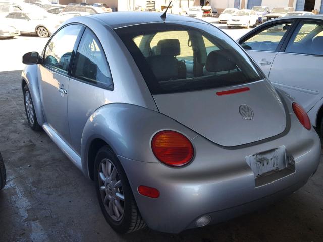 3VWCK31C95M409908 - 2005 VOLKSWAGEN NEW BEETLE 银色 照片 3