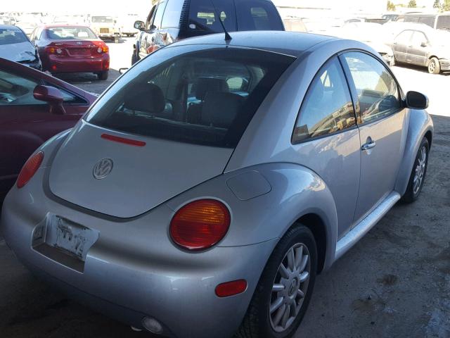 3VWCK31C95M409908 - 2005 VOLKSWAGEN NEW BEETLE 银色 照片 4